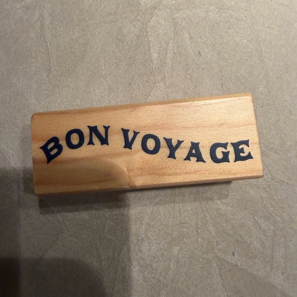 Wood stamp “bon voyage”